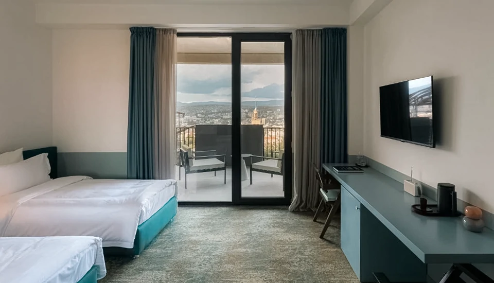 هتل کاستور اند پولوکس تفلیس